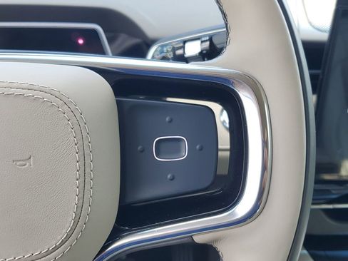 Certified 2024 Lincoln Nautilus Premier image 21