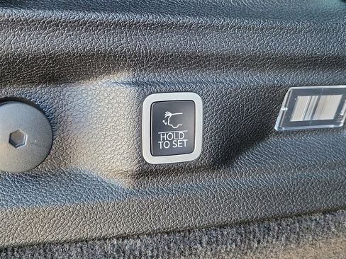 Used 2021 Jeep Grand Cherokee L Overland w/ Advanced Protech Group III image 14