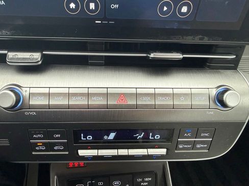 Used 2024 Hyundai Kona SEL w/ Convenience Package AWD/4WD image 22