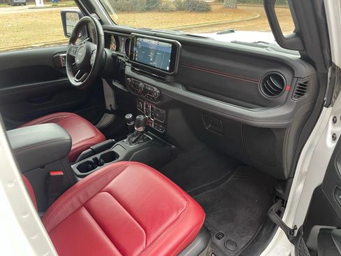 Used 2024 Jeep Wrangler Unlimited Rubicon 392 AWD/4WD image 14