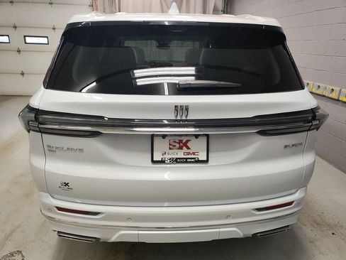 New 2026 Buick Enclave Avenir image 23