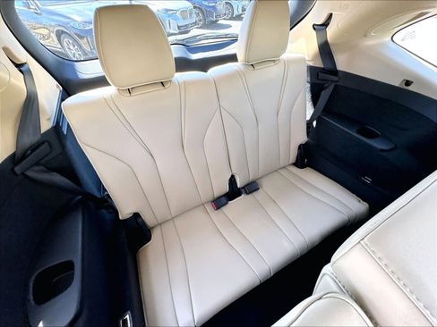 Used 2025 Acura MDX SH-AWD w/ Technology Package image 27