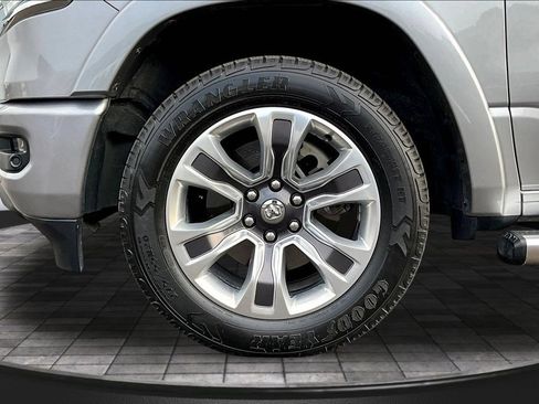 Used 2022 RAM 1500 Limited w/ Body Color Bumper Group AWD/4WD image 28