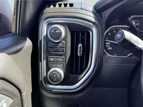 Used 2020 GMC Sierra 1500 AT4 w/ AT4 Premium Package AWD/4WD image 24