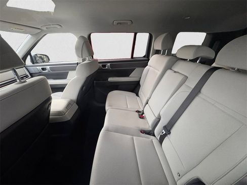 Used 2024 Hyundai Santa Fe SE image 9