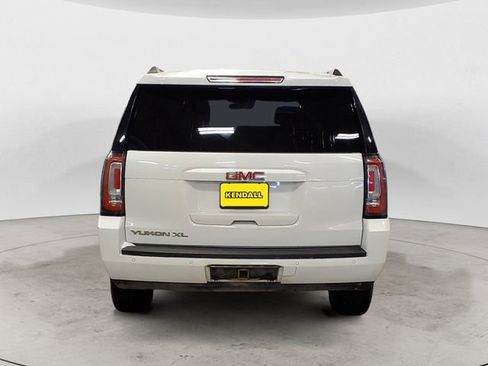 Used 2019 GMC Yukon XL SLT AWD/4WD image 4