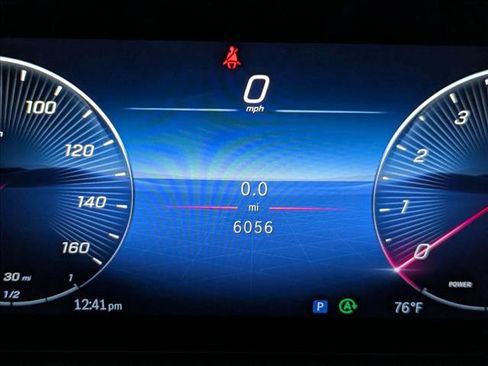Used 2025 Mercedes-Benz GLB 250 image 10