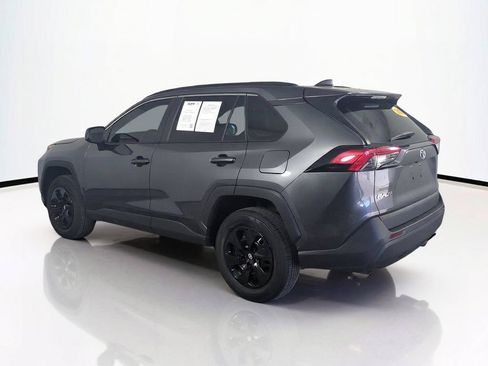 Used 2021 Toyota RAV4 LE FWD image 7