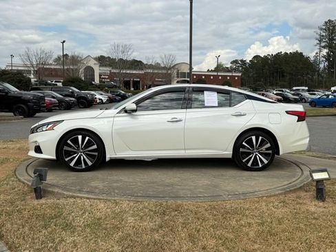 Used 2020 Nissan Altima 2.5 Platinum image 4