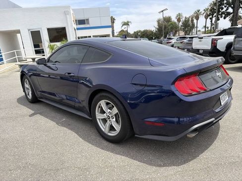 Used 2020 Ford Mustang Coupe RWD image 3
