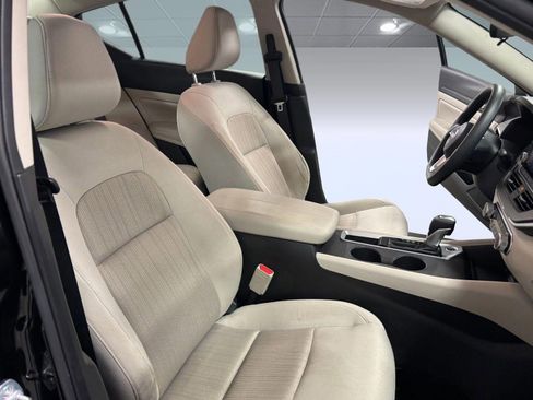 Used 2025 Nissan Altima 2.5 SV image 29