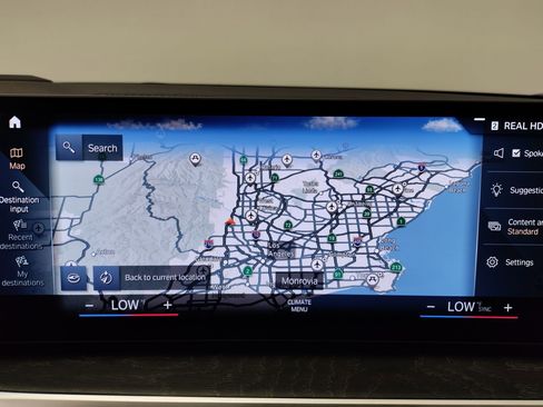 Used 2024 BMW 330i Sedan w/ Premium Package image 21