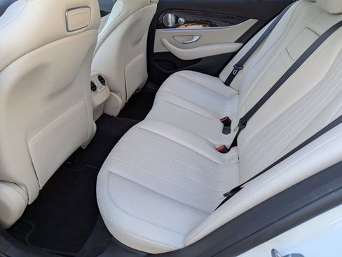 Used 2019 Mercedes-Benz E 300 image 18