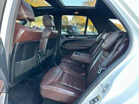 Used 2013 Mercedes-Benz ML 63 AMG 4MATIC image 17