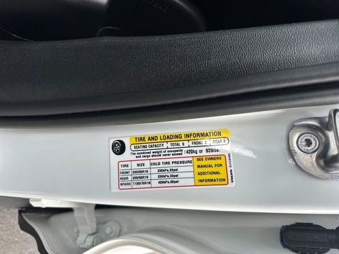 Used 2023 Volvo XC40 B5 Plus w/ Protection Package Premier image 31