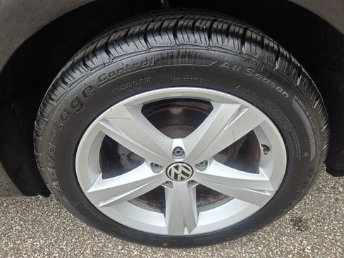 Used 2013 Volkswagen Passat 2.5 SE FWD image 38