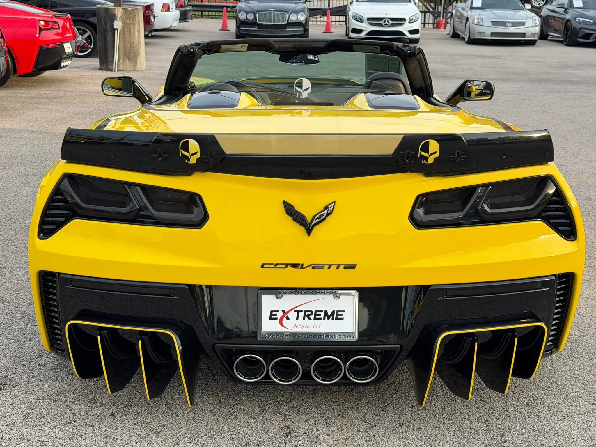 Used 2016 Chevrolet Corvette Z06 w/ 3LZ Preferred Equipment Group RWD image 3