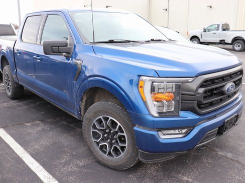 Used 2023 Ford F150 XLT image 3