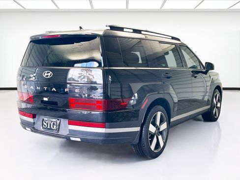 Used 2024 Hyundai Santa Fe Limited image 4