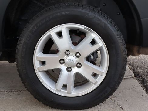 Used 2007 Ford Explorer XLT image 38