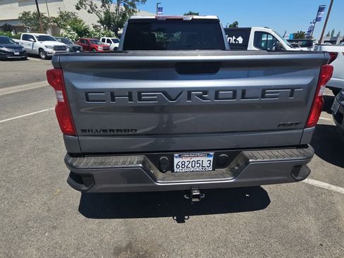 Used 2022 Chevrolet Silverado 1500 RST w/ Bed Protection Package AWD/4WD image 8