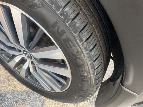 Used 2022 Nissan Pathfinder Platinum w/ Cargo Package image 7