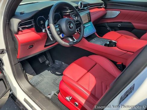 New 2025 Maserati Grecale Modena image 10