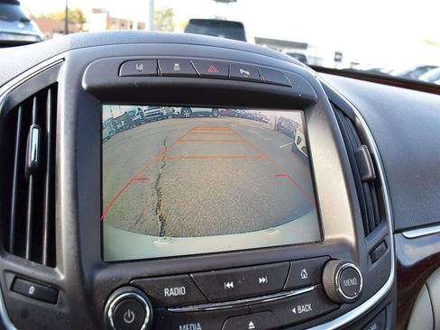 Used 2016 Buick Regal Premium w/ Driver Confidence Package #1 image 18