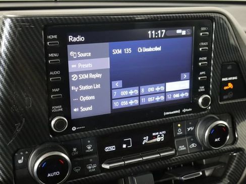 Used 2022 Toyota Highlander XLE FWD image 36