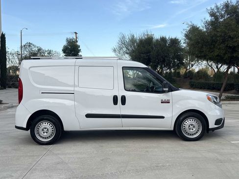 Used 2022 RAM ProMaster City Tradesman image 2