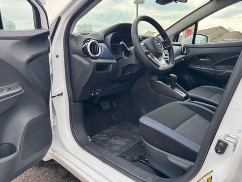New 2025 Nissan Versa SV w/ Trunk Package FWD image 12
