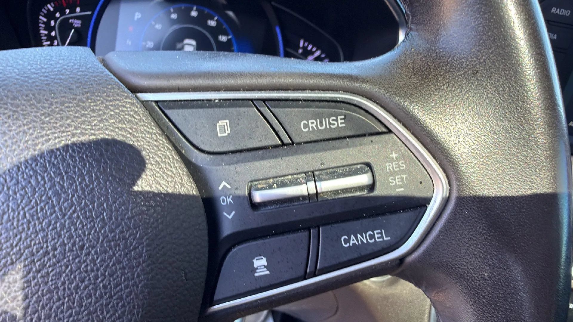 Used 2020 Hyundai Santa Fe SEL FWD image 18