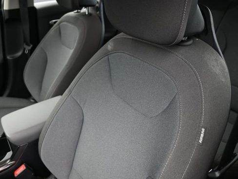 Used 2025 Kia K4 FWD image 18