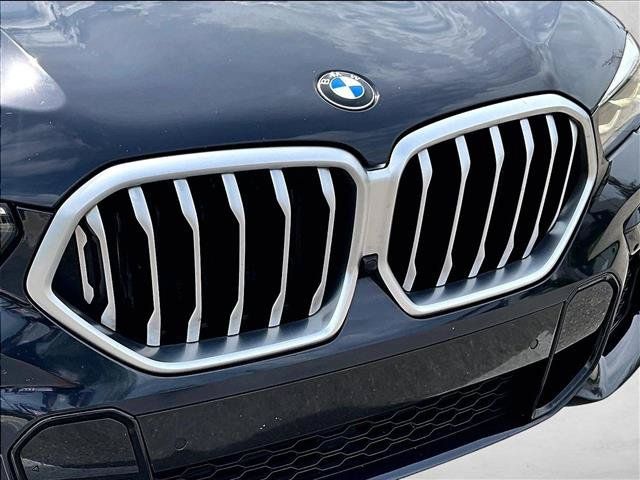 Used 2022 BMW X6 xDrive40i w/ M Sport Package AWD/4WD image 27