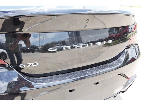 Used 2025 Genesis G70 2.5T RWD image 8