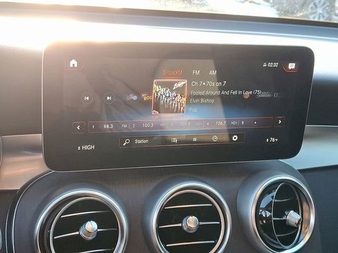 Used 2021 Mercedes-Benz GLC 300 4MATIC image 18