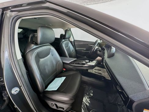 Used 2023 Kia EV6 Wind image 28