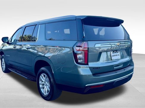 Used 2024 Chevrolet Suburban LT image 15