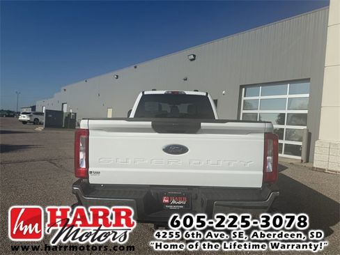 Used 2024 Ford F250 XLT image 3