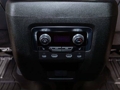 Used 2024 GMC Yukon XL Denali w/ Denali Reserve Package image 23