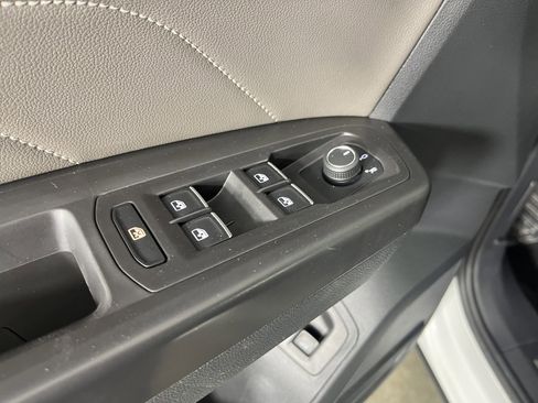 Used 2023 Volkswagen Atlas SE image 18