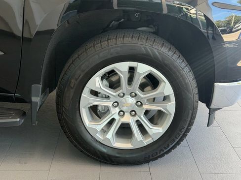 Used 2024 Chevrolet Silverado 1500 LTZ AWD/4WD image 9
