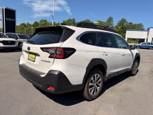 Certified 2025 Subaru Outback Premium w/ Popular Package #1A AWD/4WD image 14