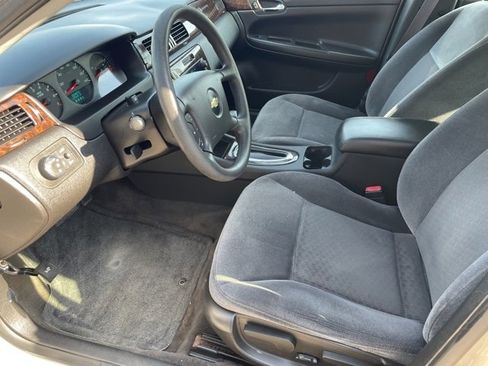 Used 2014 Chevrolet Impala Limited LS image 13