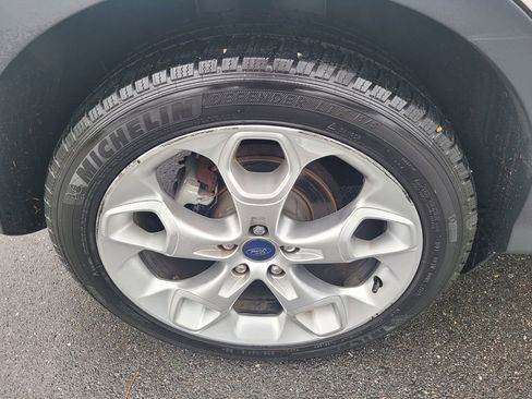 Used 2013 Ford Escape Titanium w/ Class II Trailer Tow Pkg image 9