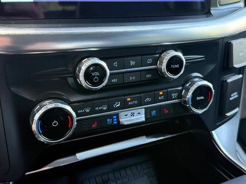 Used 2022 Ford F150 Lariat AWD/4WD image 26