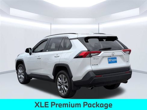 Used 2024 Toyota RAV4 XLE Premium FWD image 4