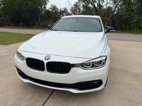 Used 2018 BMW 330i Sedan w/ Convenience Package RWD image 6