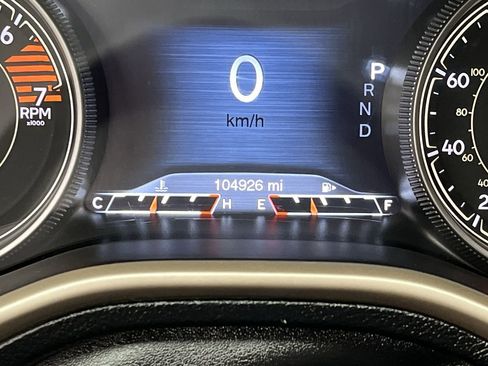 Used 2018 Jeep Cherokee Limited AWD/4WD image 14