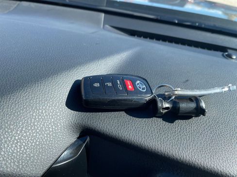 Used 2025 Toyota Camry LE image 22